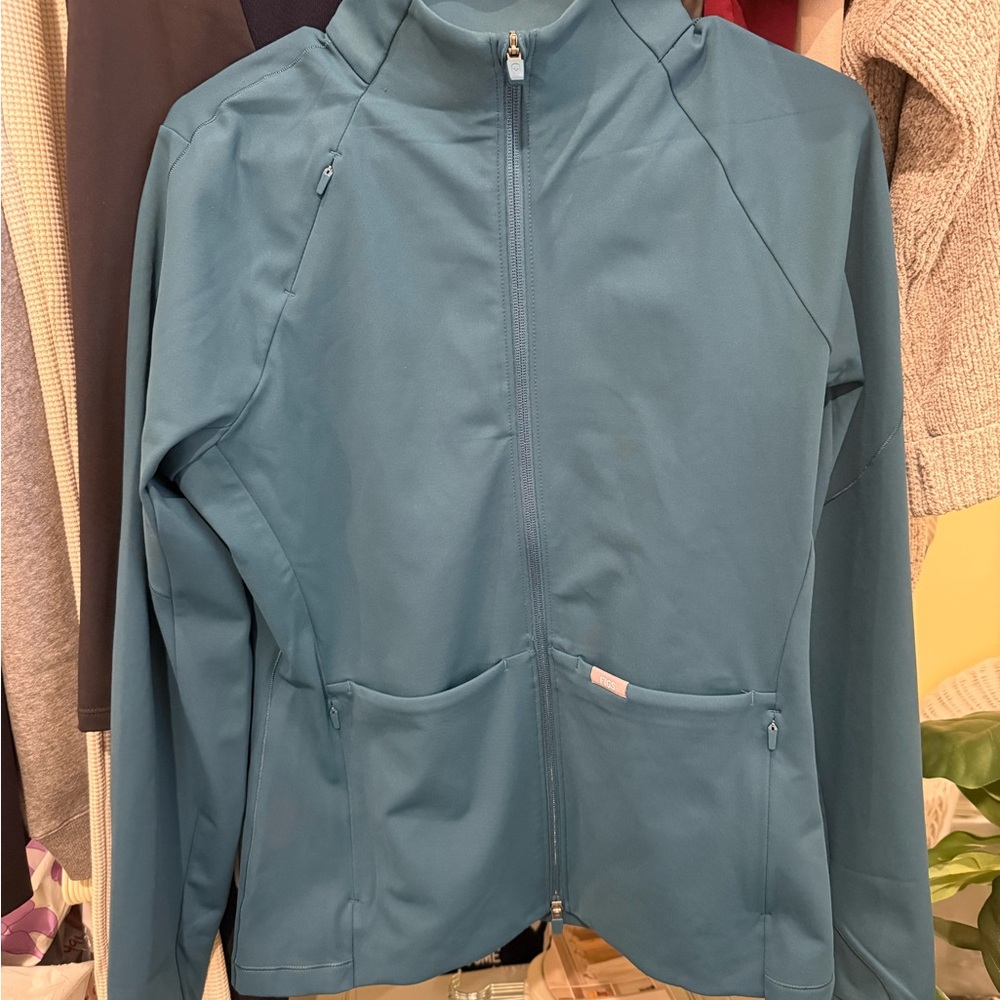 Figs ContourKnit Scrub Jacket - Picture 2 of 7